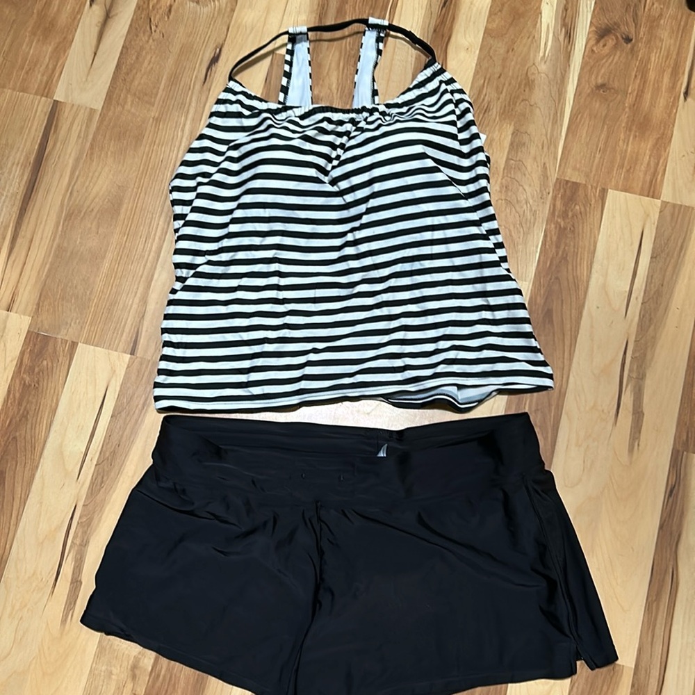 XL Kona Sol black and white striped tankini